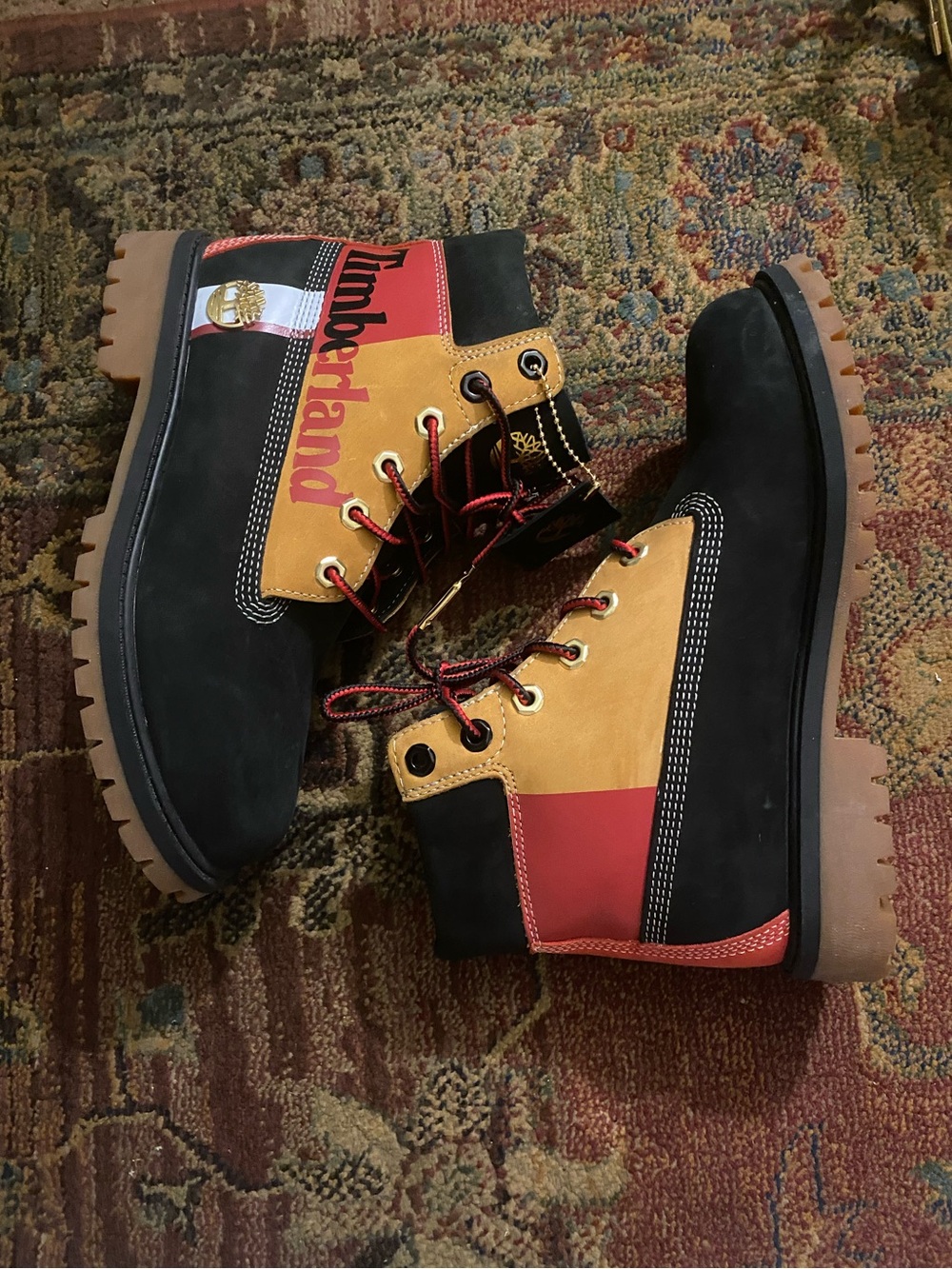 Timberland Black, Yellow & Red Boots✨